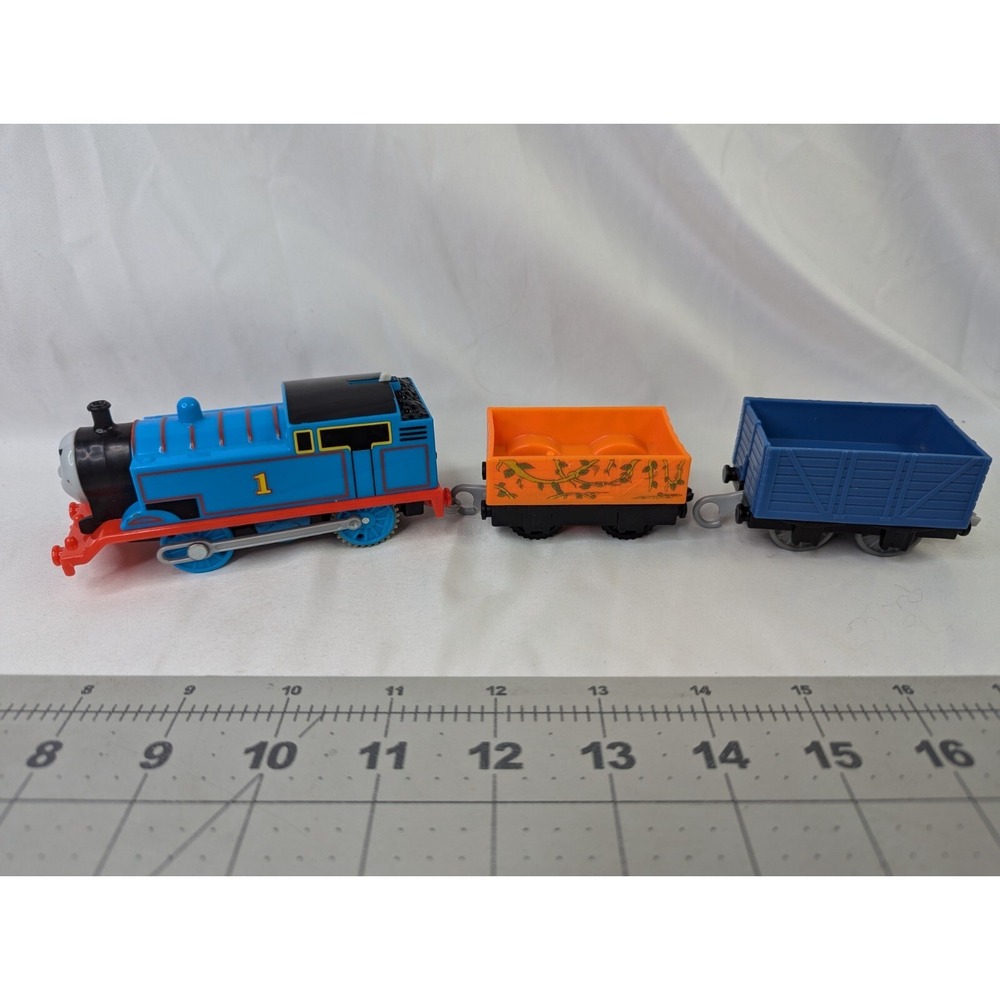 Mattel Thomas Train Trackmaster 2013 Motorized Works With 2 Cars
